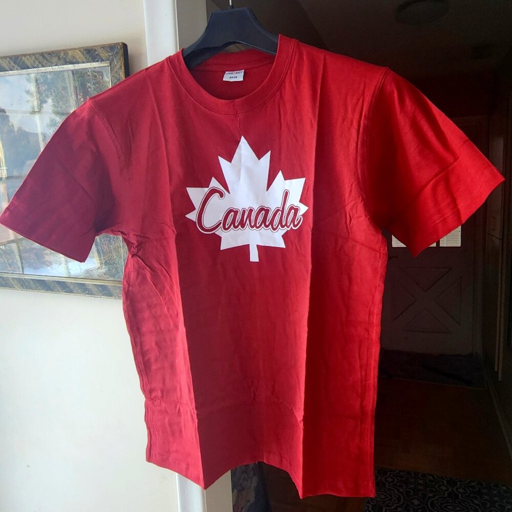 Nwot Time to show your colours - great Canadian t-shirt  - 100% cotton Sz M